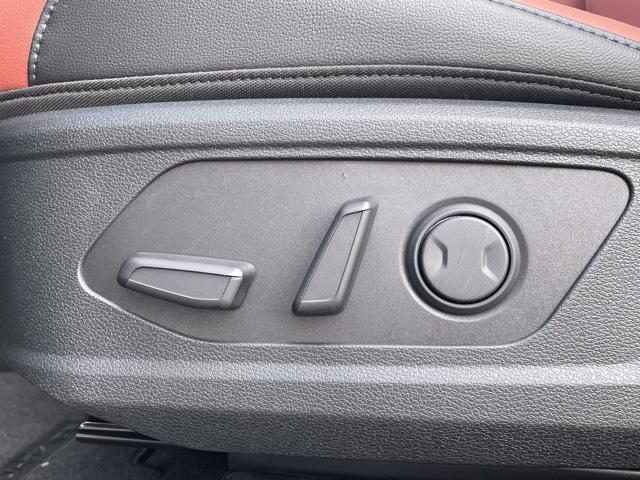 new 2025 Kia Sportage car, priced at $33,346