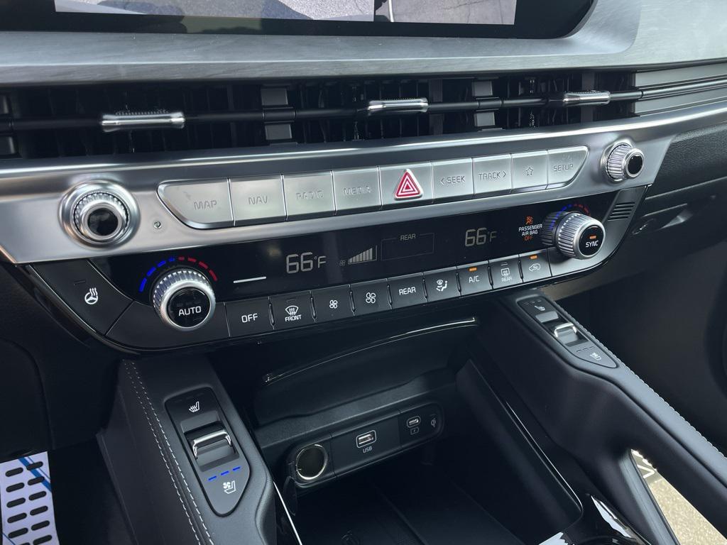 new 2025 Kia Telluride car, priced at $49,801