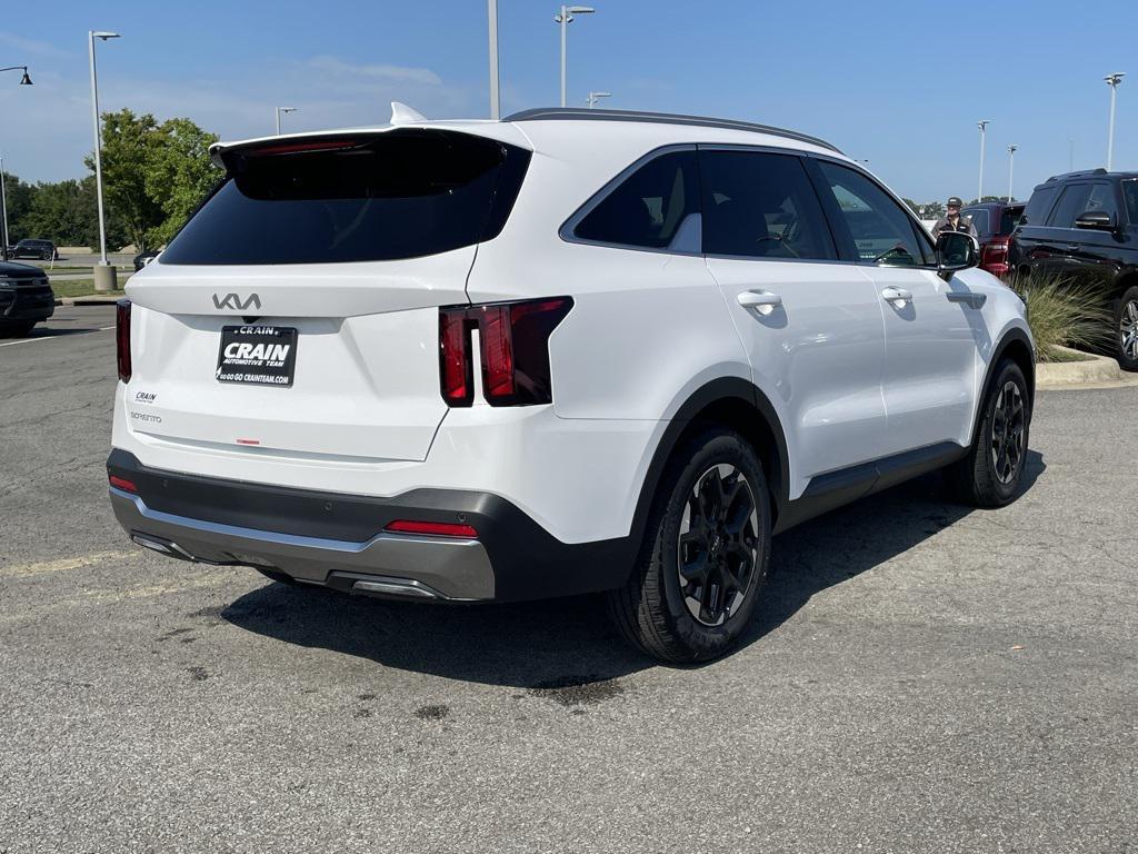 new 2025 Kia Sorento car, priced at $35,935