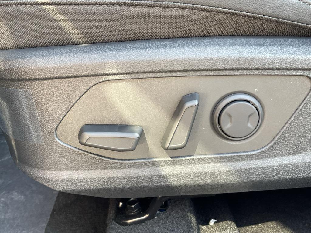 new 2026 Kia Sportage car, priced at $37,170