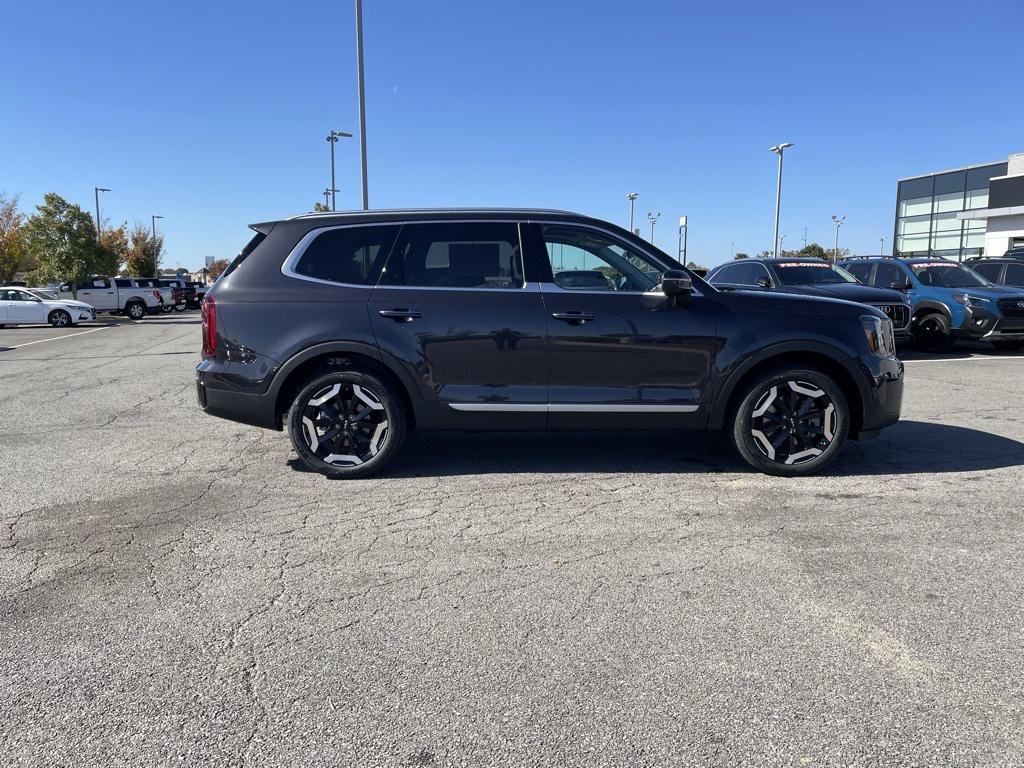 new 2025 Kia Telluride car, priced at $38,707