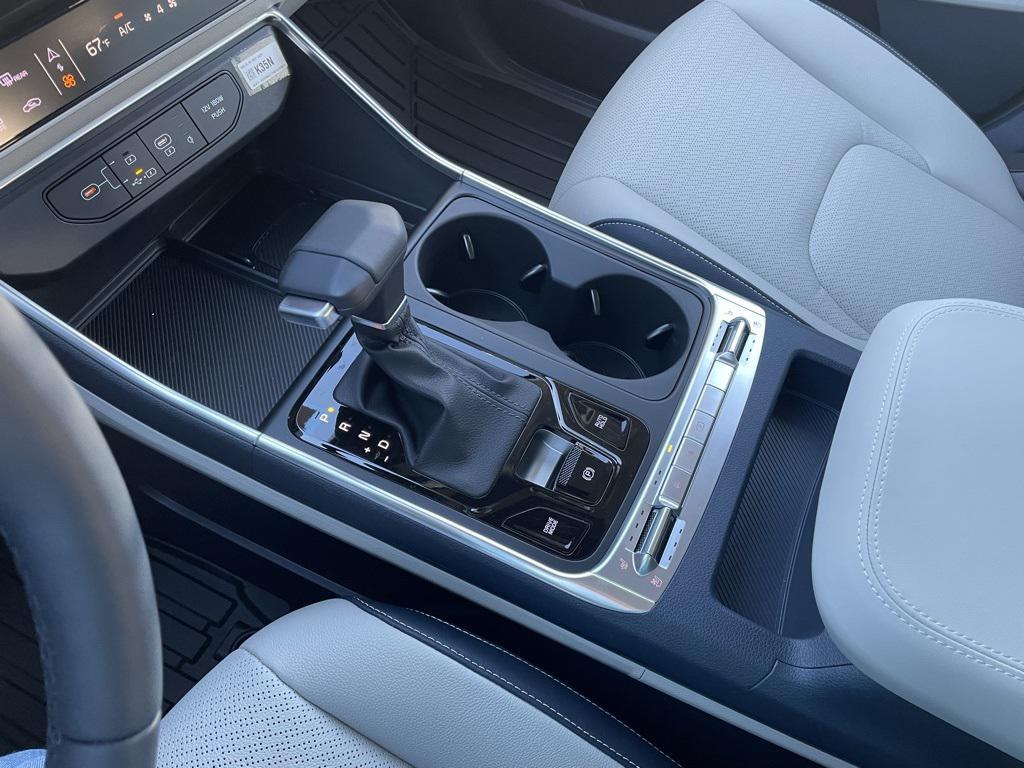 new 2026 Kia Carnival car, priced at $51,580