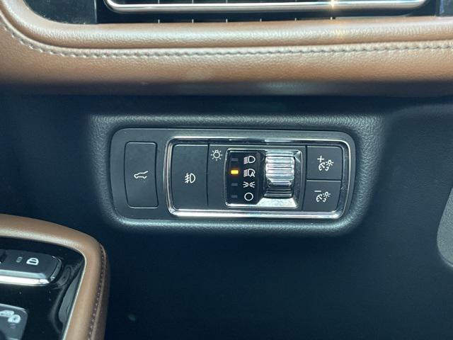 used 2020 Lincoln Aviator car, priced at $33,440