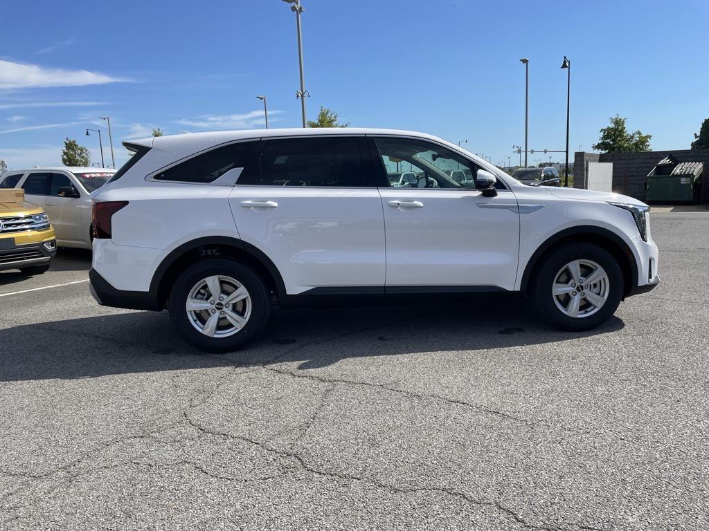 new 2026 Kia Sorento car, priced at $32,740