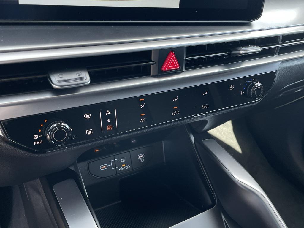 new 2026 Kia Sorento car, priced at $32,740