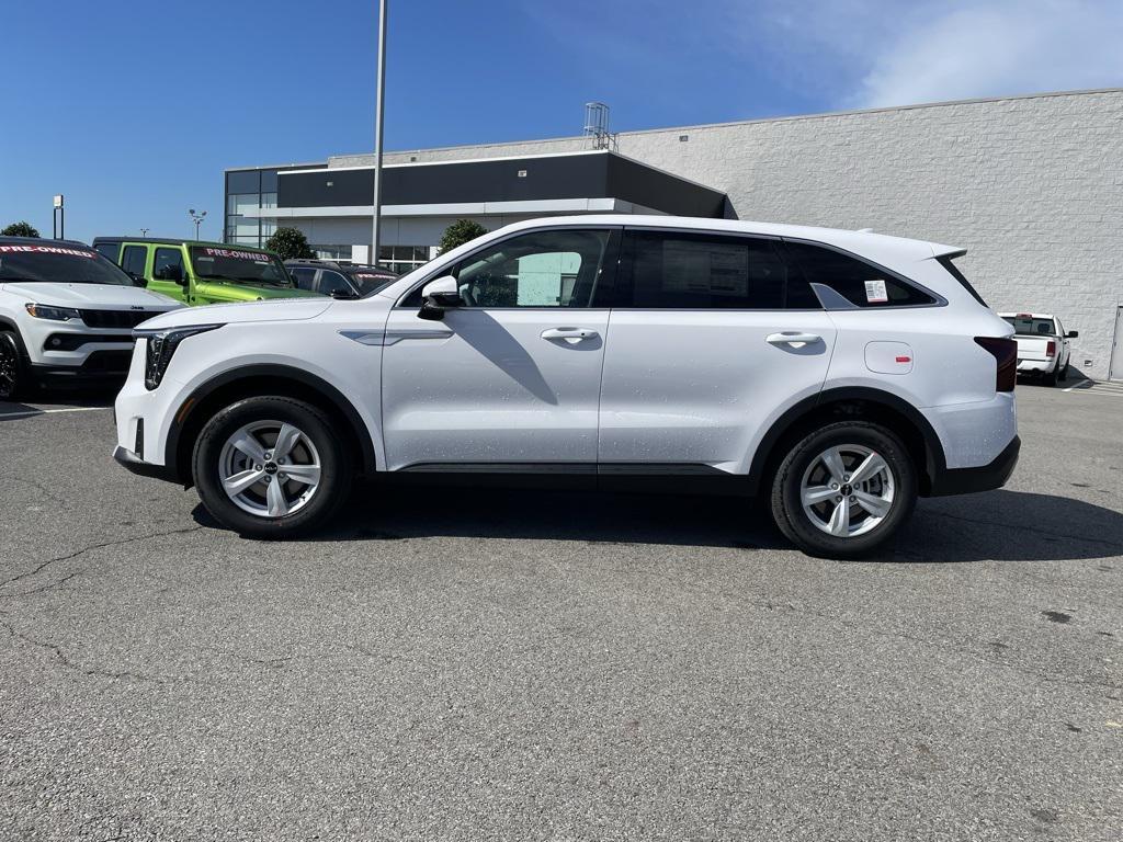 new 2026 Kia Sorento car, priced at $32,740