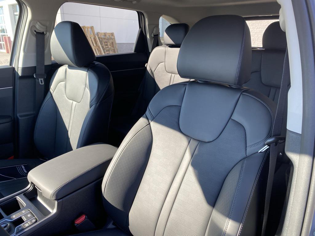 new 2026 Kia Sorento car, priced at $39,730