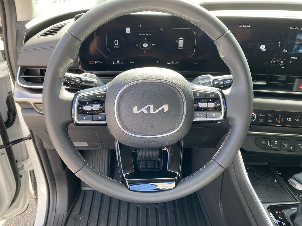 new 2026 Kia Carnival car, priced at $52,315