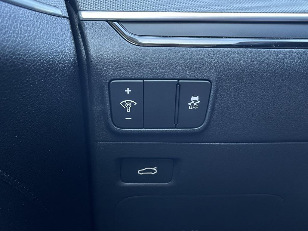 new 2026 Kia K5 car, priced at $27,785