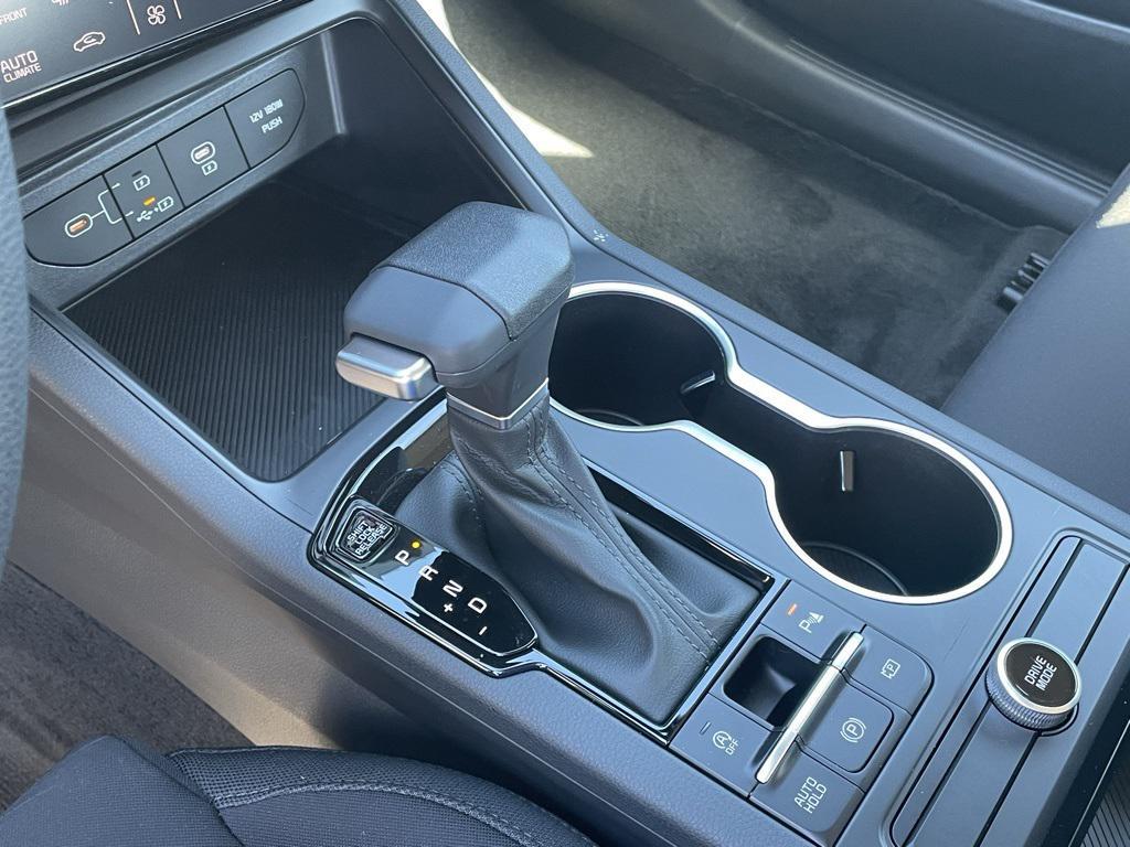 new 2026 Kia K5 car, priced at $27,785