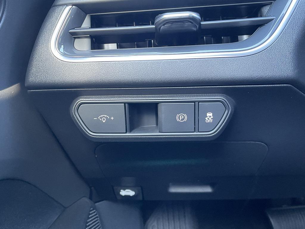 new 2025 Kia K4 car, priced at $25,990