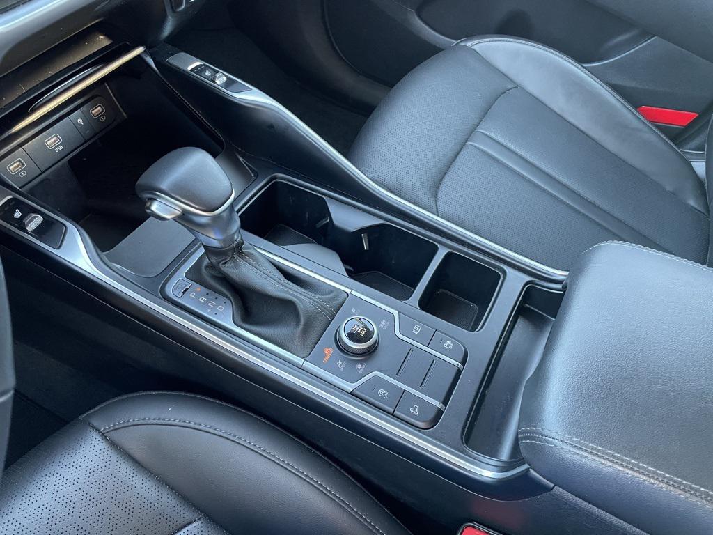 used 2023 Kia Sorento car, priced at $29,688