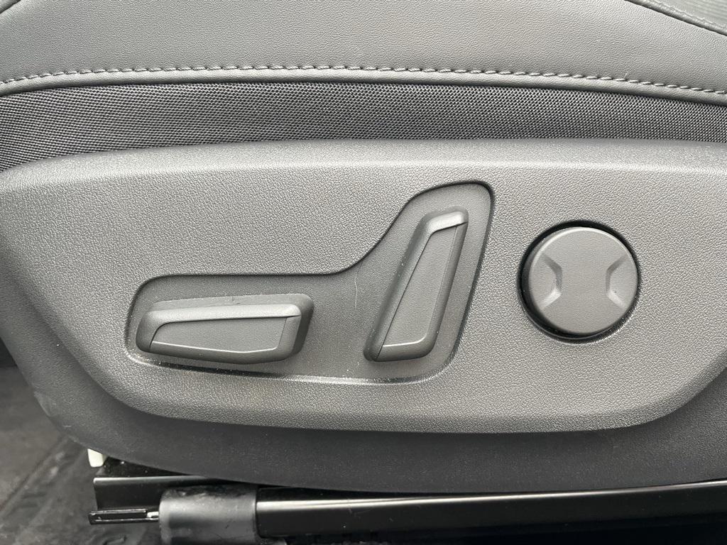 new 2025 Kia Niro car, priced at $29,085