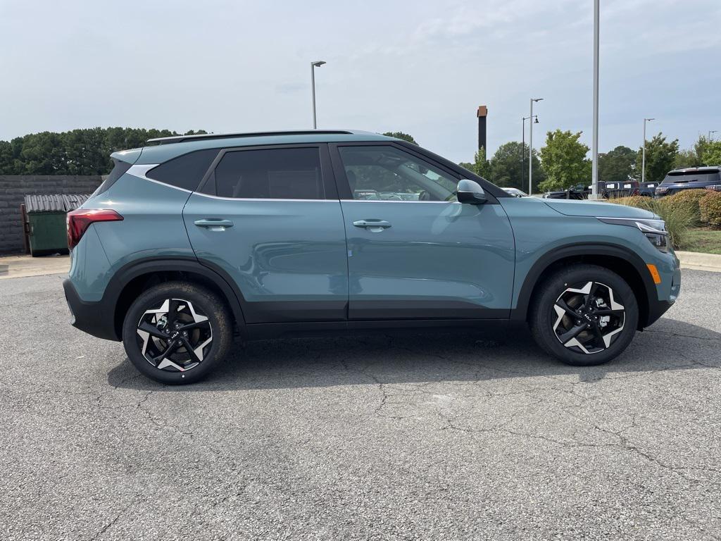new 2026 Kia Seltos car, priced at $27,475