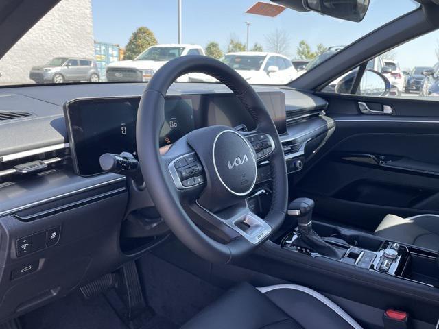 new 2025 Kia K5 car, priced at $27,715