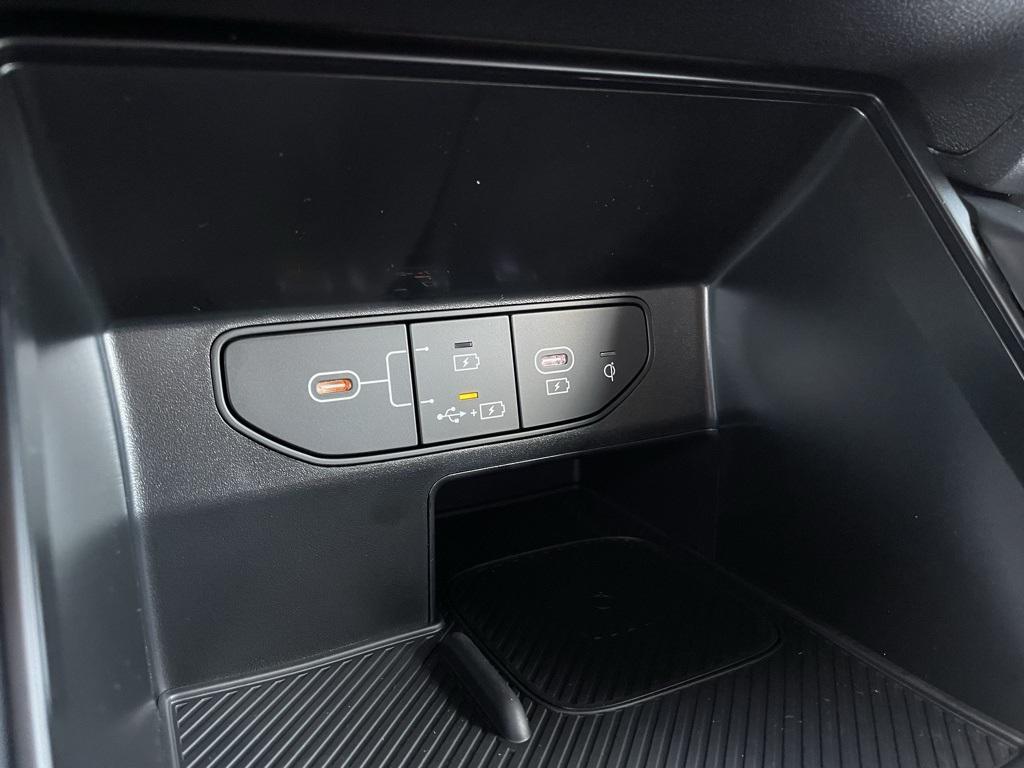 new 2026 Kia Sorento car, priced at $33,943