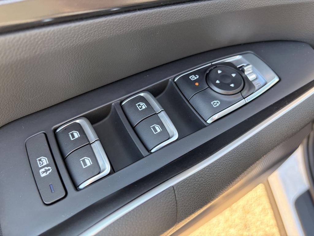 new 2026 Kia Sorento car, priced at $32,130