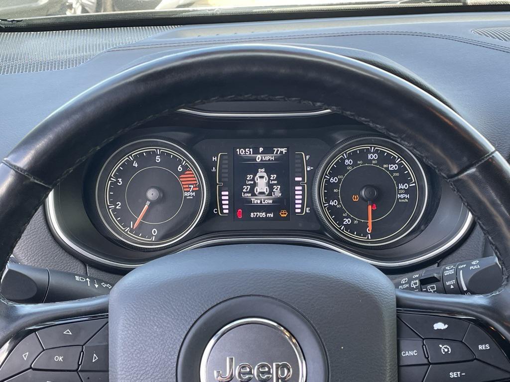 used 2021 Jeep Cherokee car, priced at $18,379