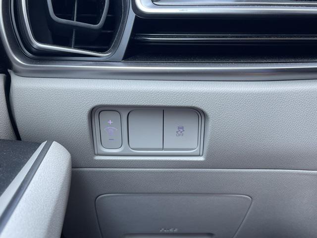 used 2024 Kia Sorento car, priced at $28,996