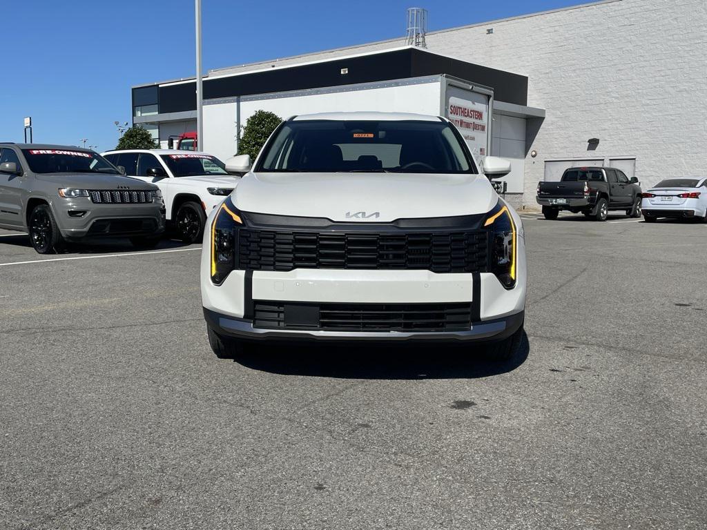 new 2026 Kia Sportage Hybrid car, priced at $32,095