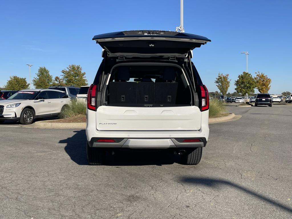 used 2025 Ford Expedition car, priced at $73,068