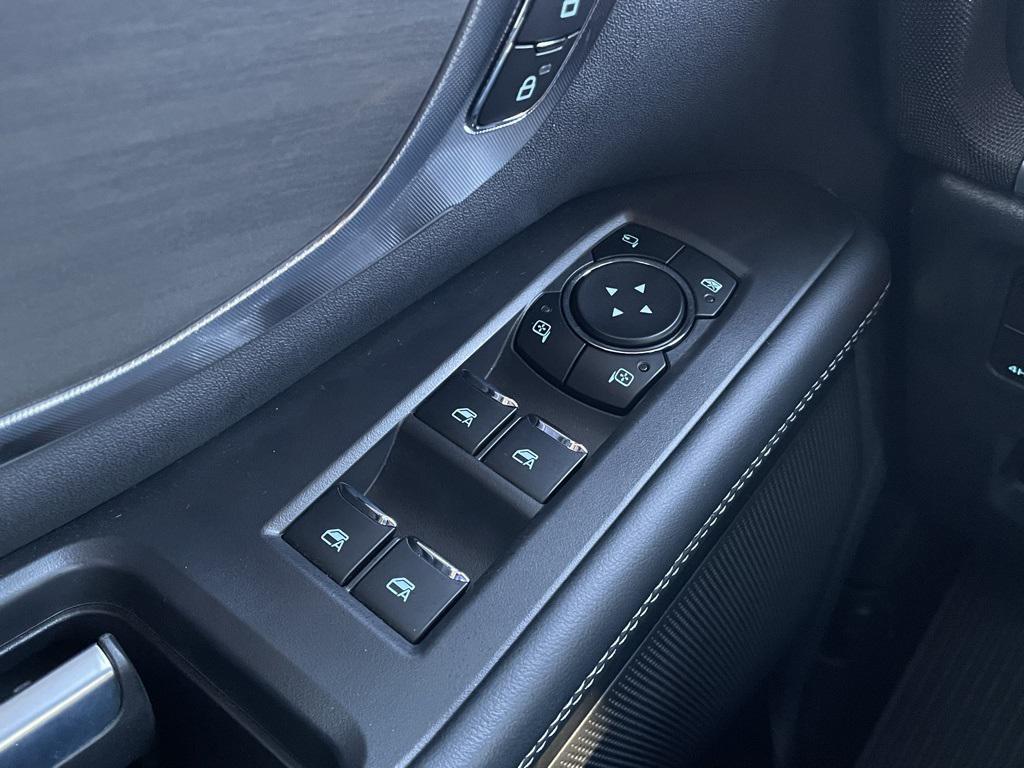 used 2025 Ford Expedition car, priced at $73,068