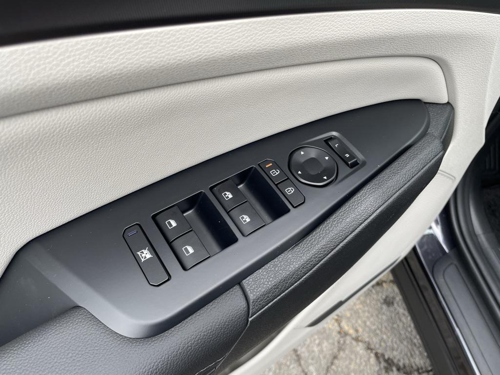 new 2026 Kia Sportage car, priced at $31,295