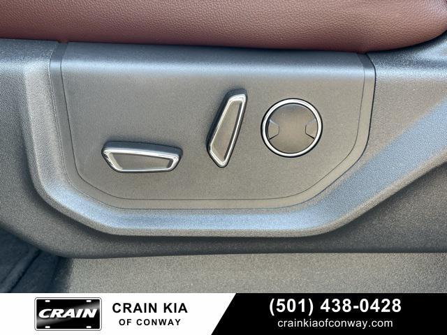 used 2024 Ford Expedition car, priced at $57,383