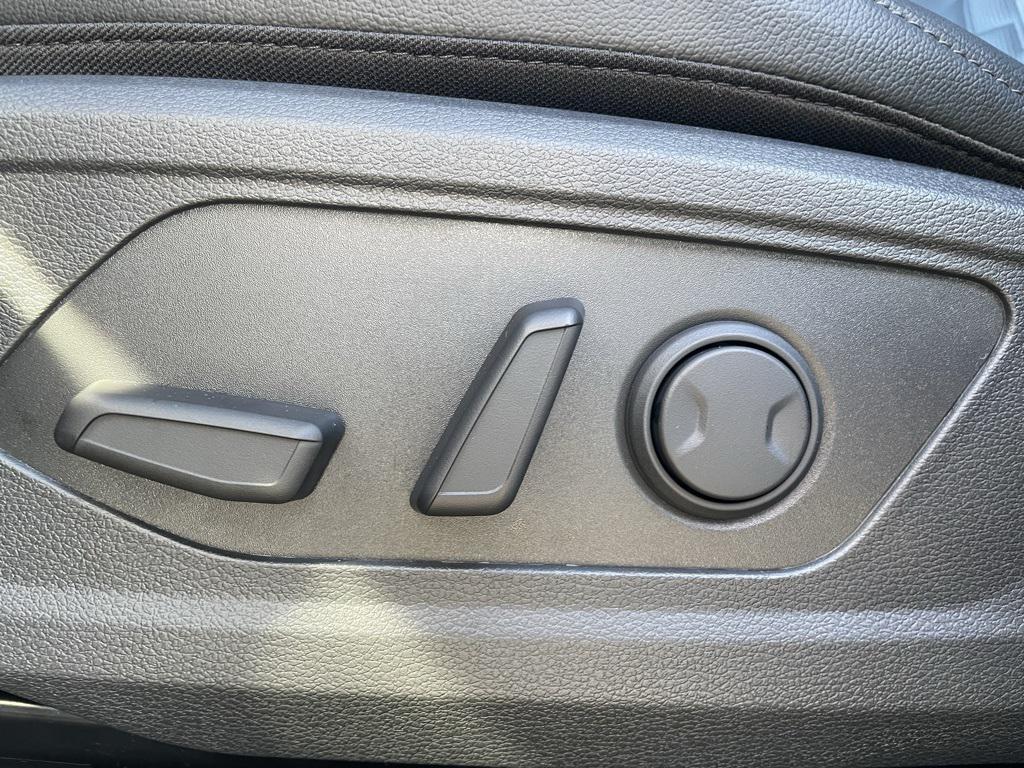 new 2026 Kia Sportage car, priced at $36,935