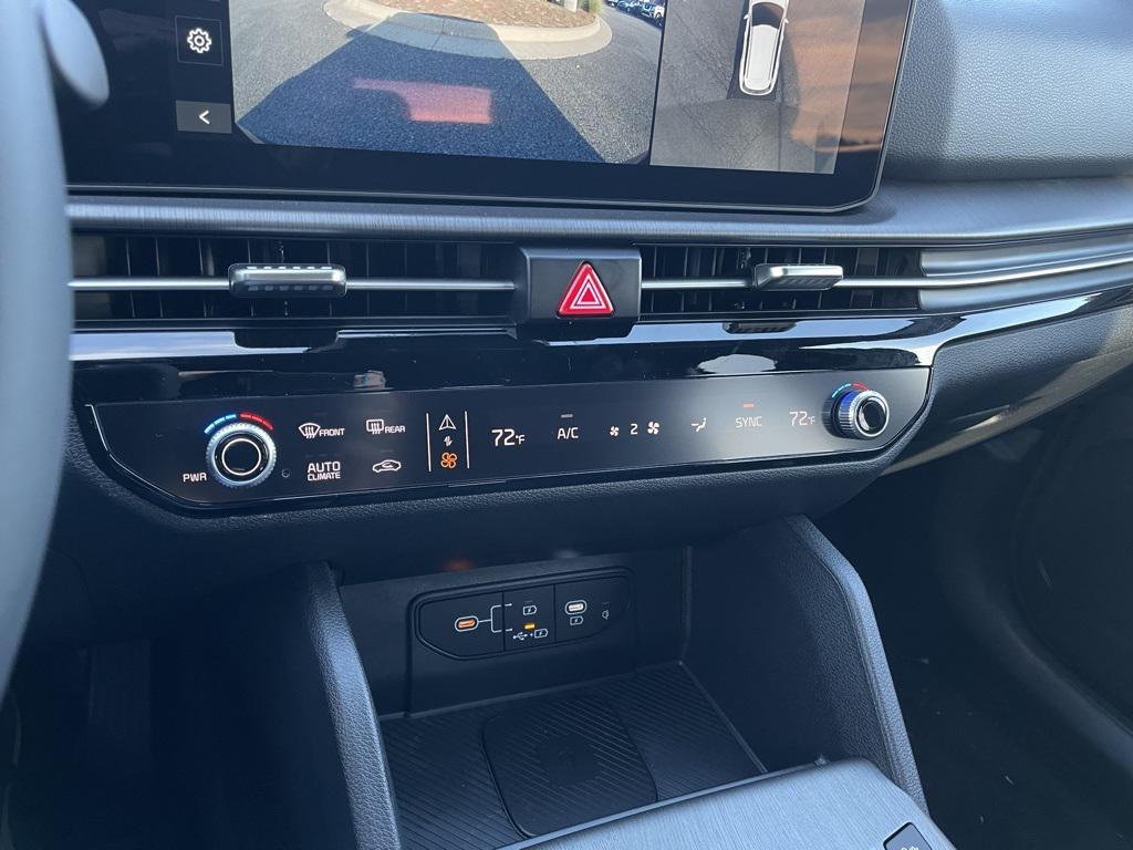 new 2026 Kia Sportage car, priced at $36,935