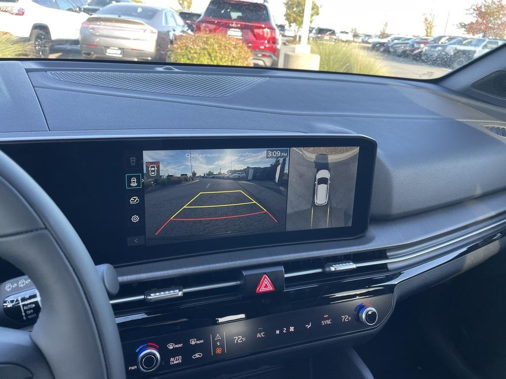 new 2026 Kia Sportage car, priced at $36,935