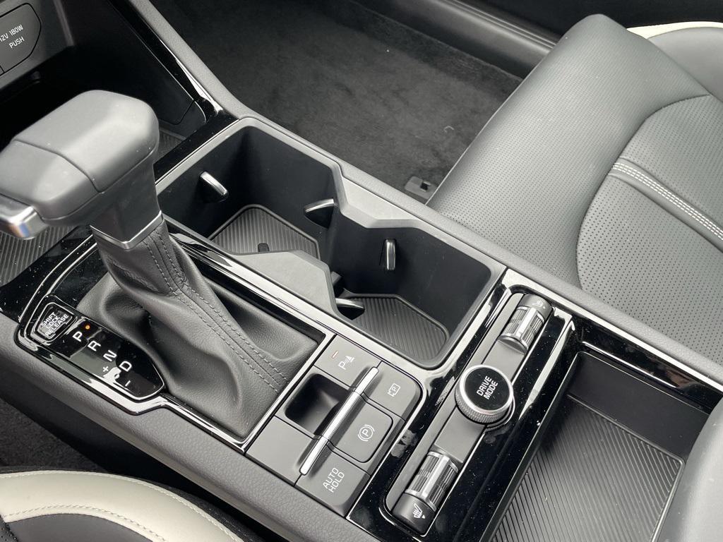 new 2025 Kia K5 car, priced at $29,069