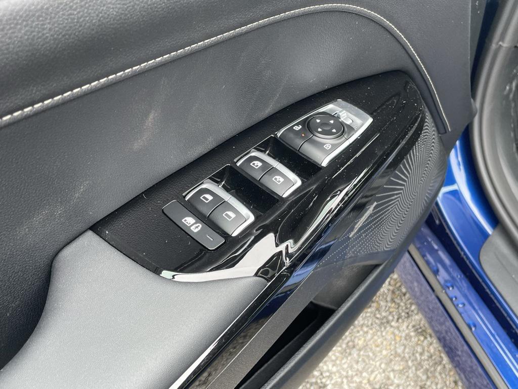 new 2025 Kia K5 car, priced at $29,069