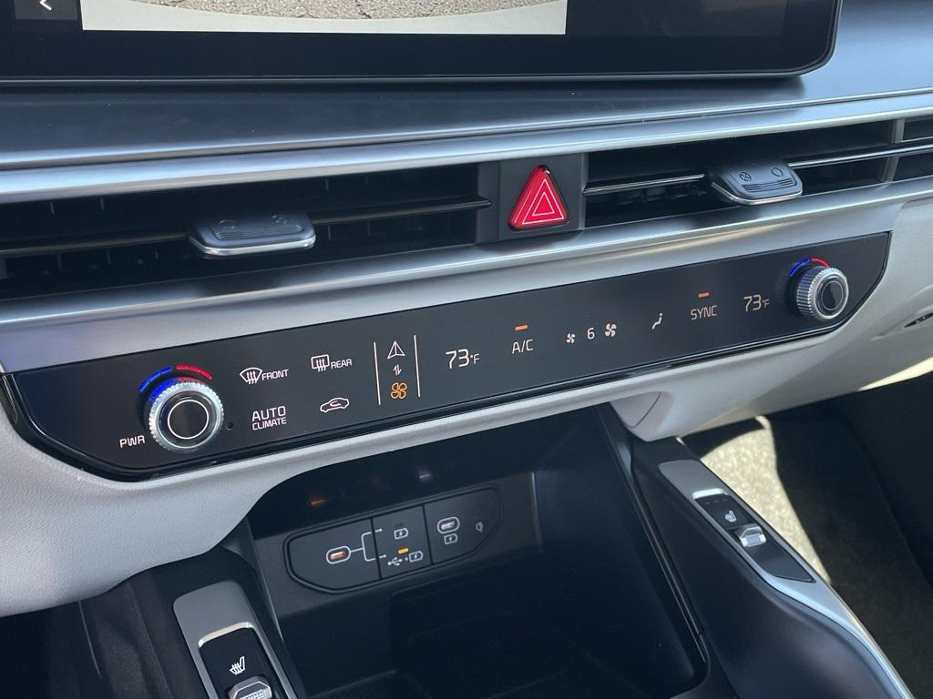 new 2026 Kia Sorento car, priced at $38,140