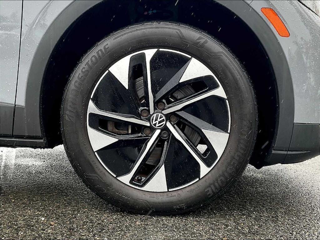 used 2022 Volkswagen ID.4 car, priced at $20,450