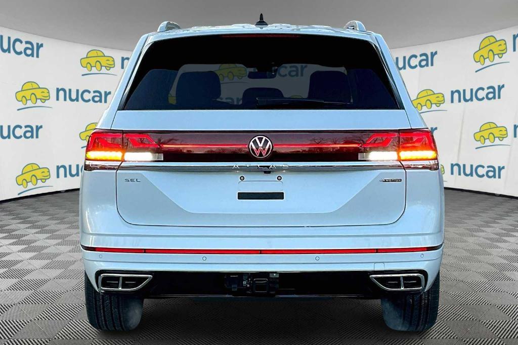 new 2025 Volkswagen Atlas car, priced at $52,688