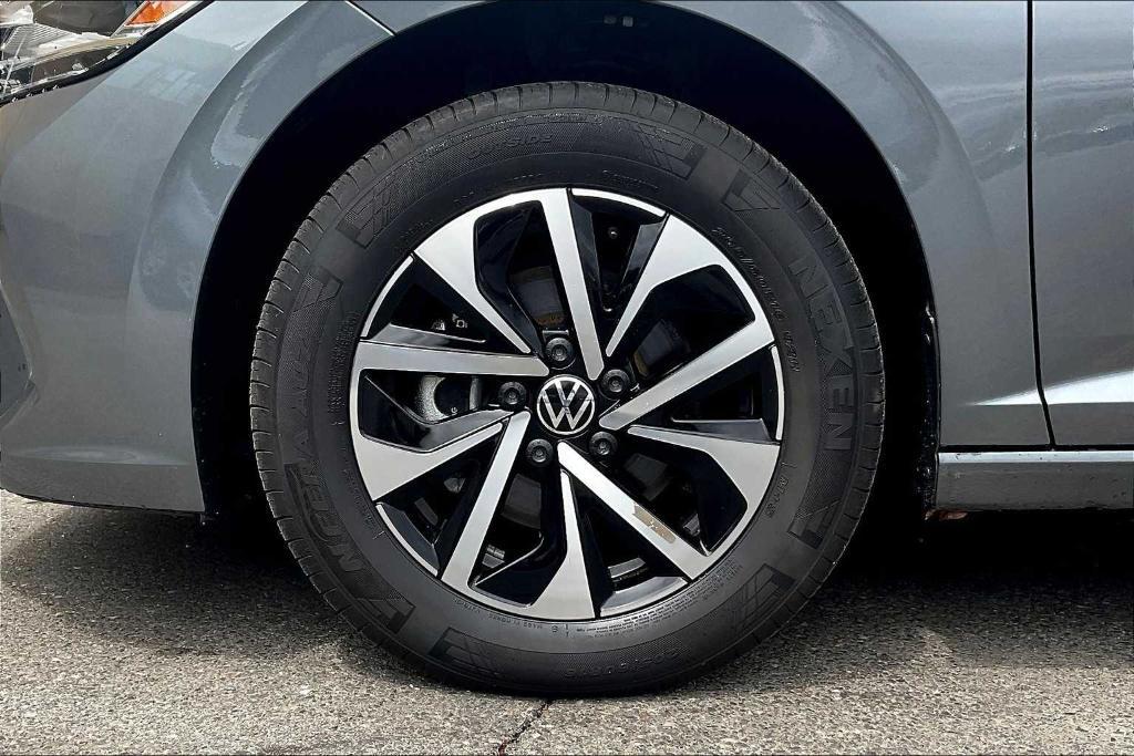 used 2024 Volkswagen Jetta car, priced at $21,400