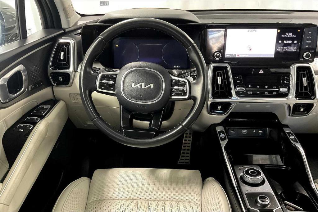 used 2023 Kia Sorento Hybrid car, priced at $32,900