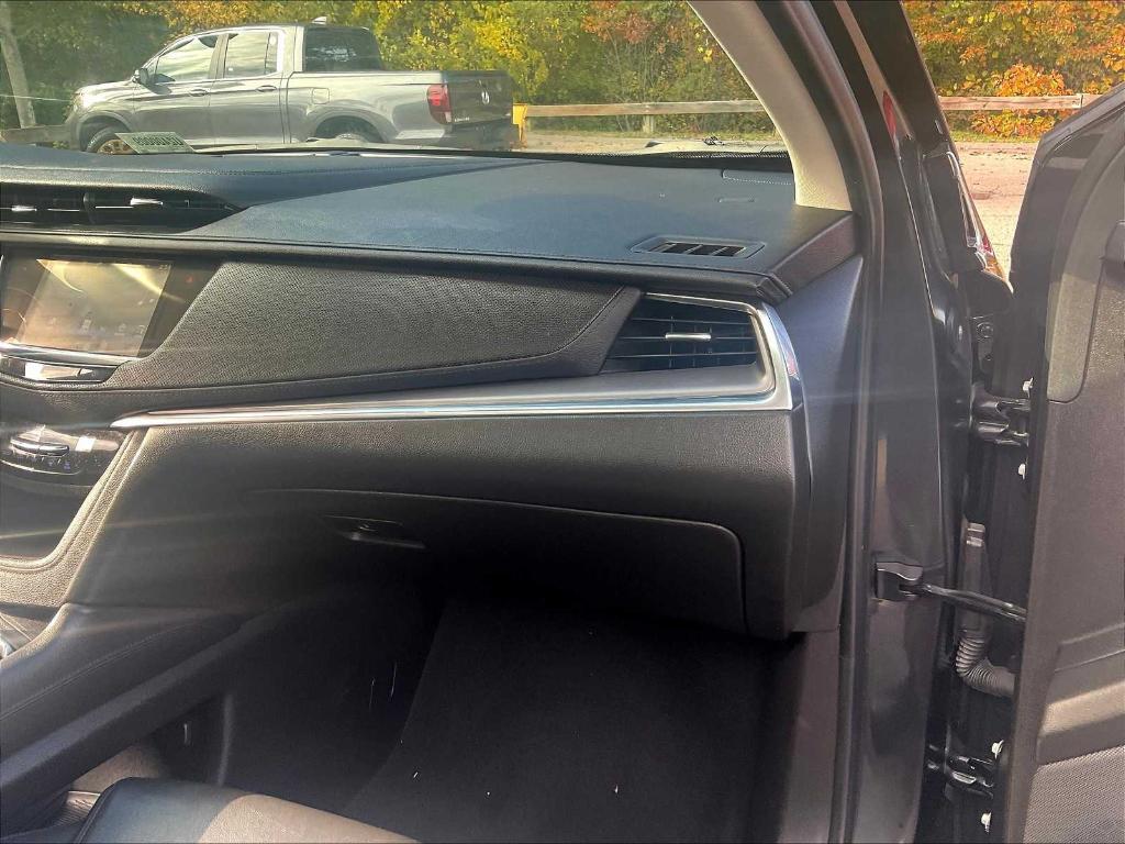 used 2019 Cadillac XT5 car, priced at $22,400