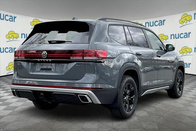 new 2024 Volkswagen Atlas car, priced at $54,778