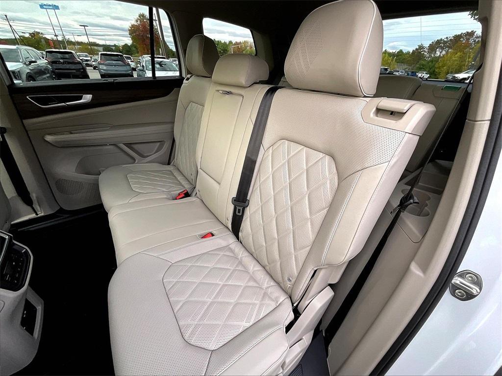 new 2026 Volkswagen Atlas car, priced at $56,440