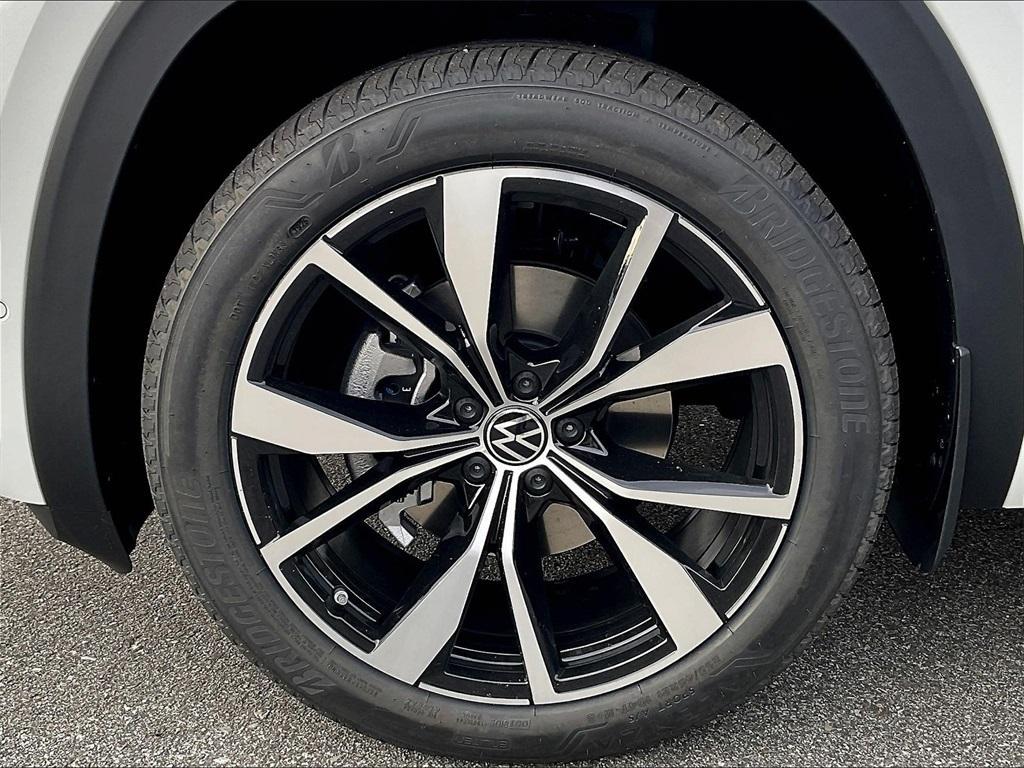 new 2026 Volkswagen Atlas car, priced at $56,440