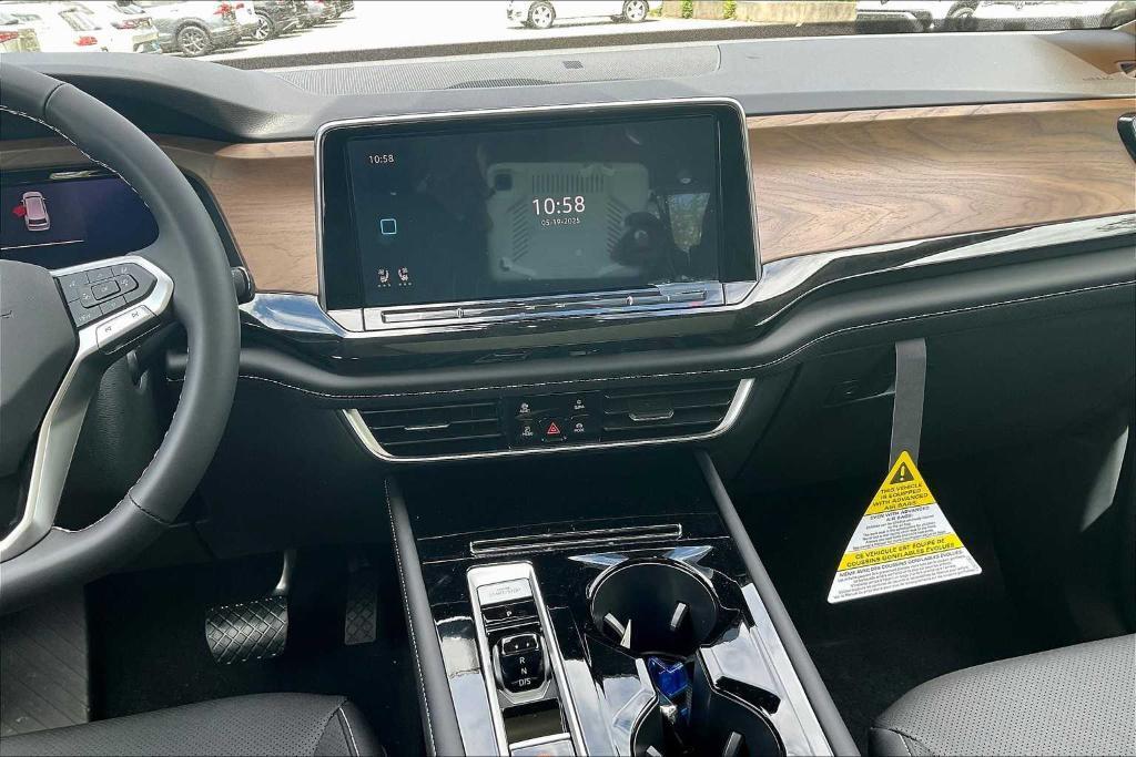 new 2025 Volkswagen Atlas car, priced at $44,030