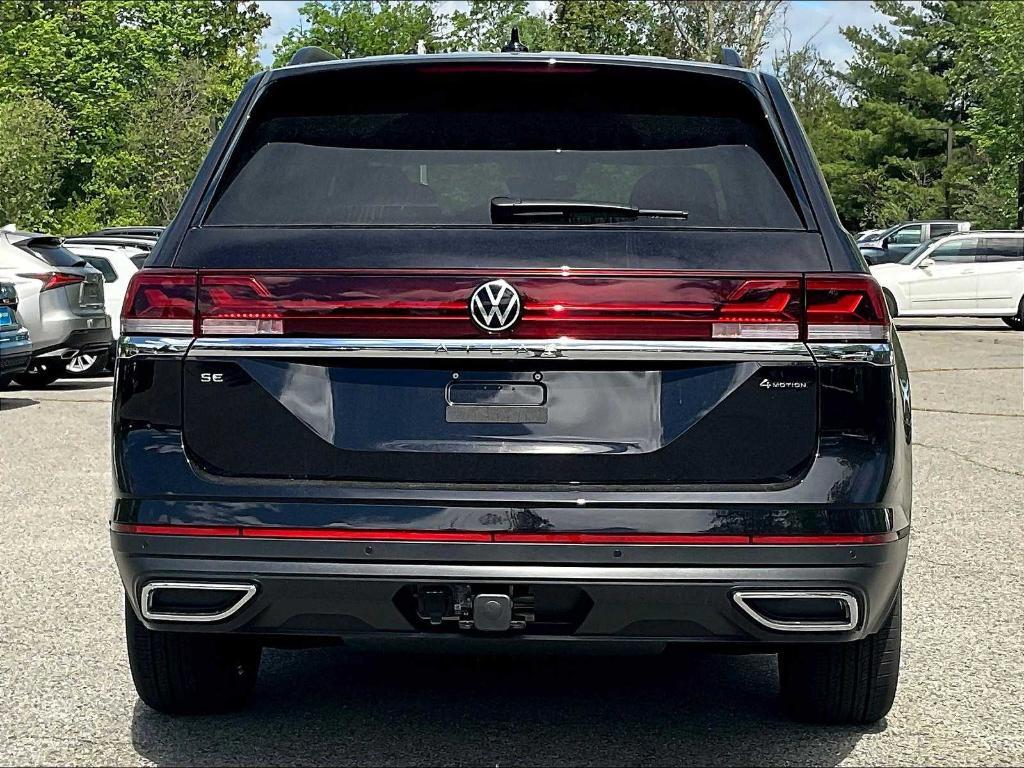 new 2025 Volkswagen Atlas car, priced at $41,284