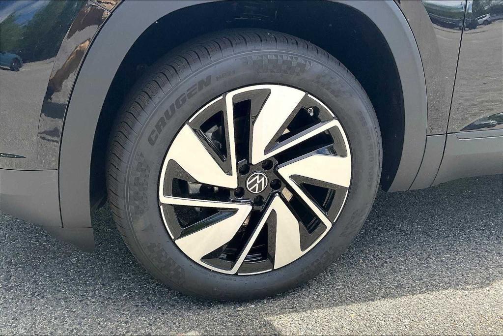 new 2025 Volkswagen Atlas car, priced at $41,284