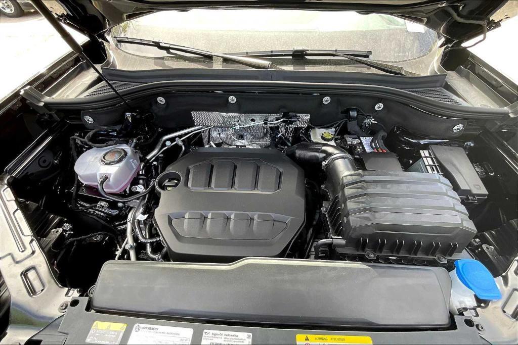 new 2025 Volkswagen Atlas car, priced at $41,284