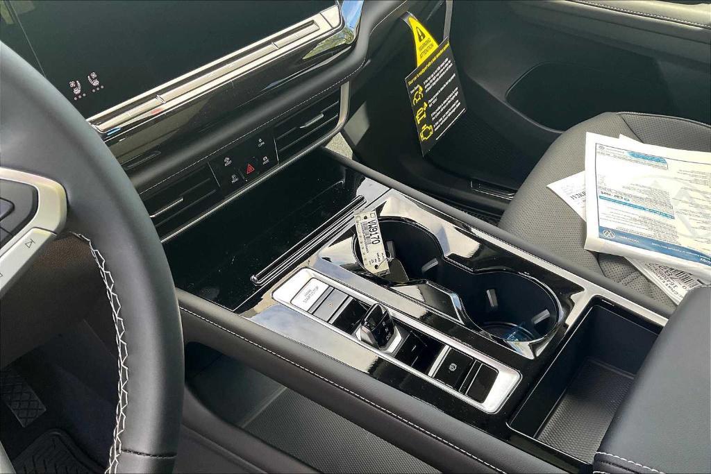 new 2025 Volkswagen Atlas car, priced at $41,284