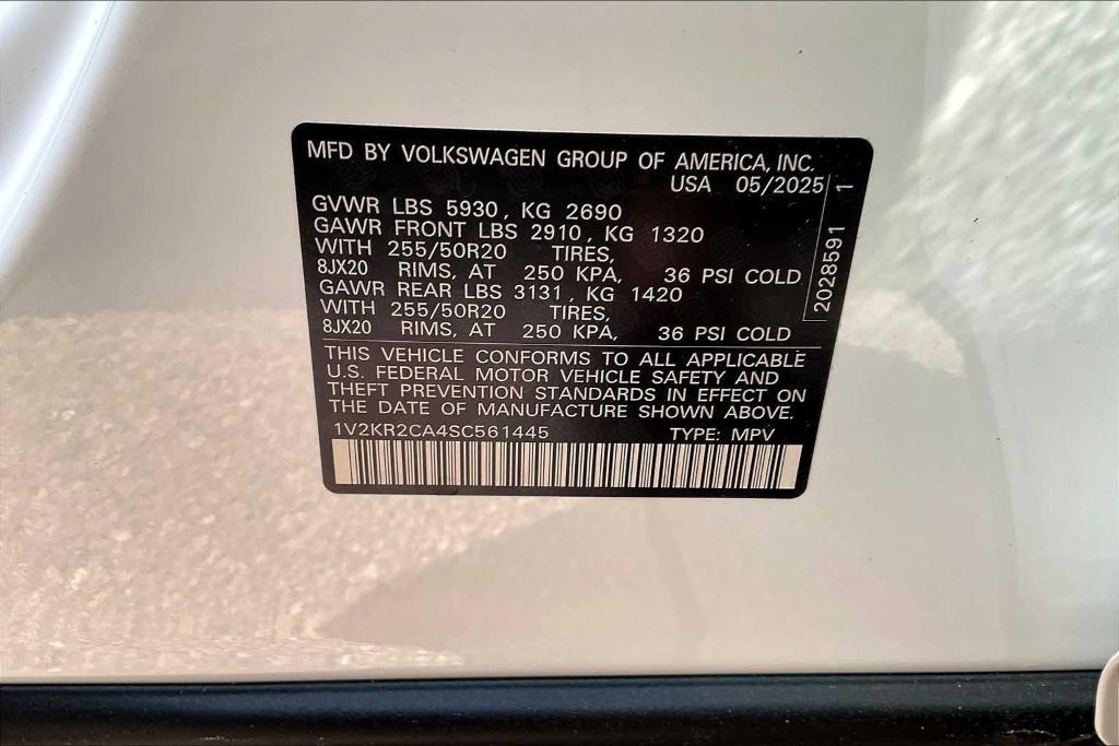 new 2025 Volkswagen Atlas car, priced at $45,369