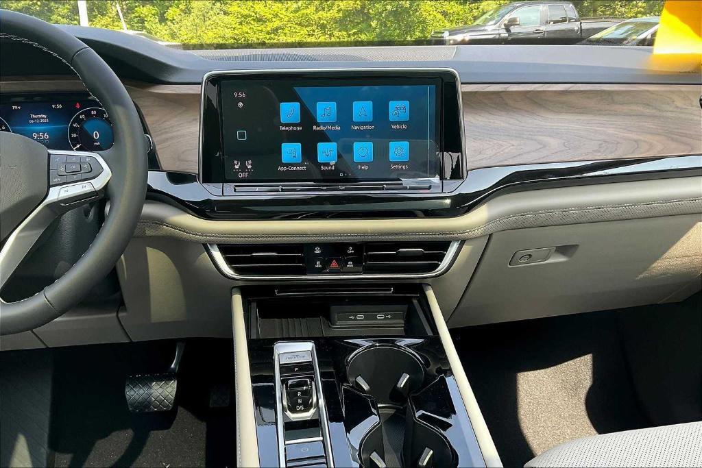 new 2025 Volkswagen Atlas car, priced at $45,365