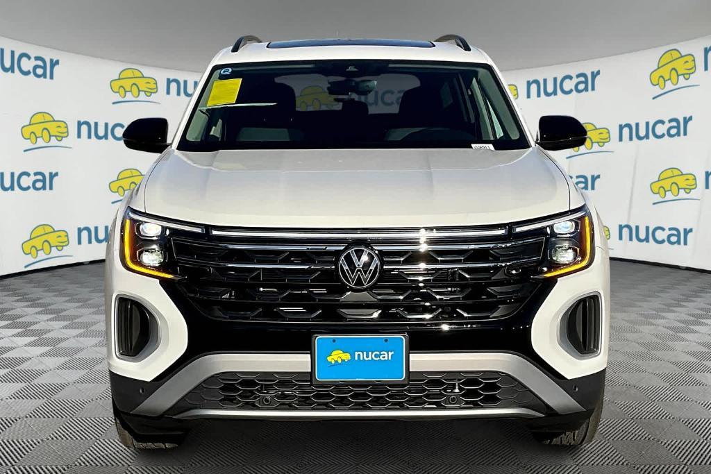 new 2025 Volkswagen Atlas car, priced at $46,781